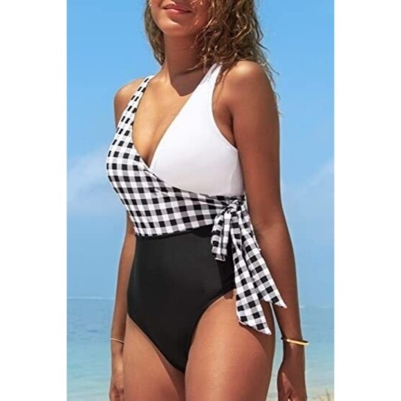 New CUPSHE Large black white gingham check crossover top 1 piece Swimsuit - Picture 7 of 8